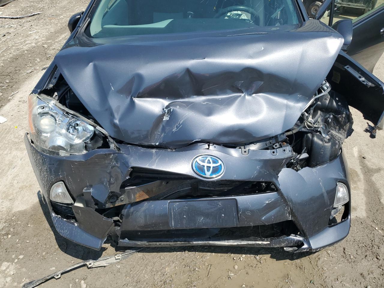 2012 TOYOTA Prius C